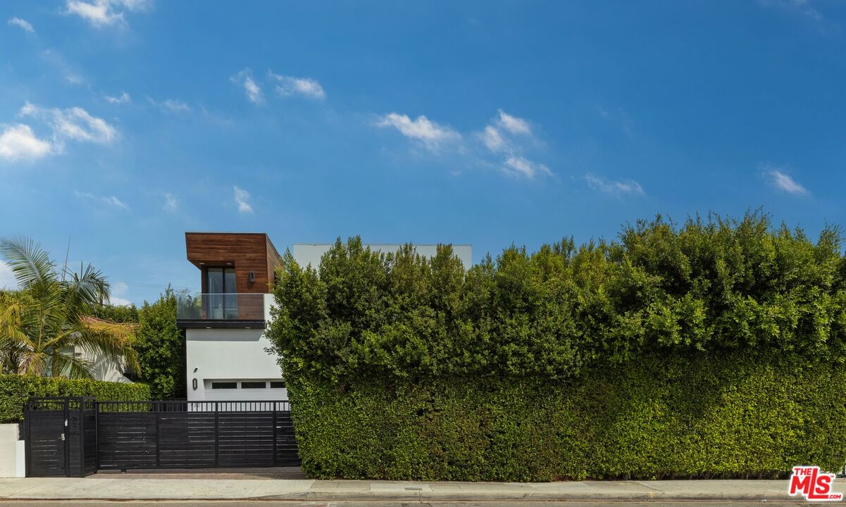 Crescent Heights photo 24