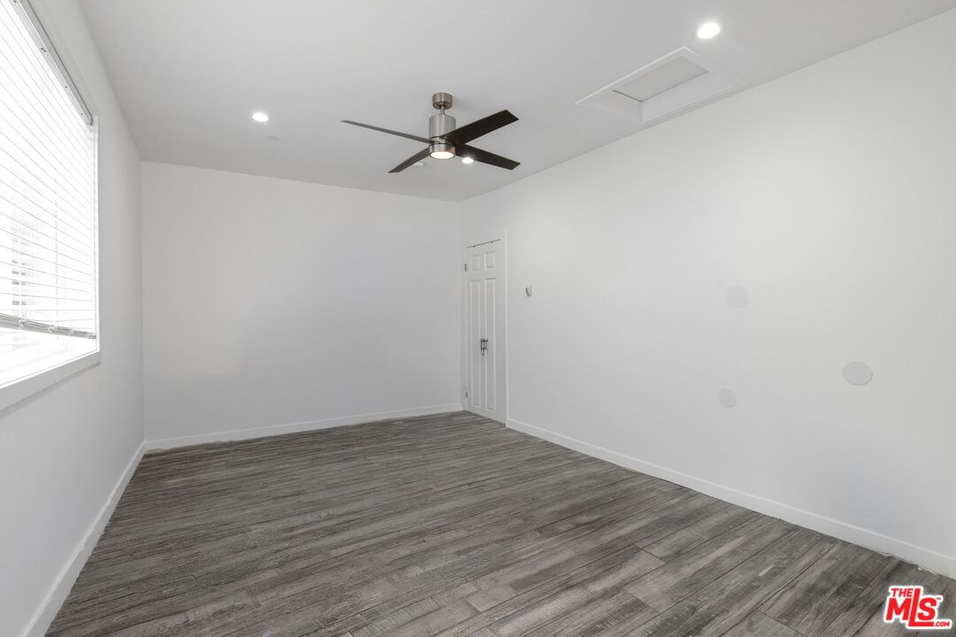 Altadena photo 39