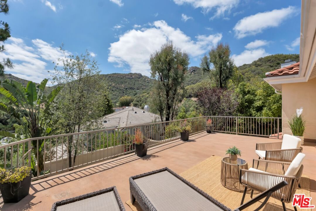 Ranchgrove photo 37