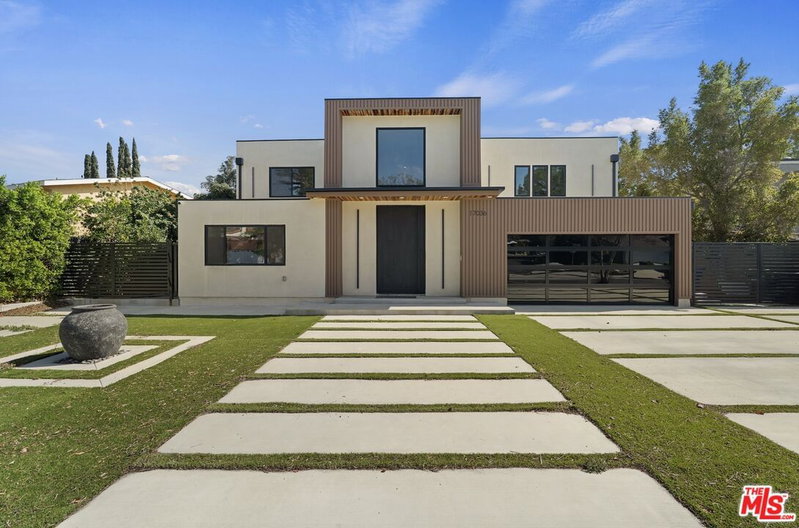 17036 Orozco St
