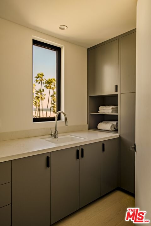 Ocean Front photo 29