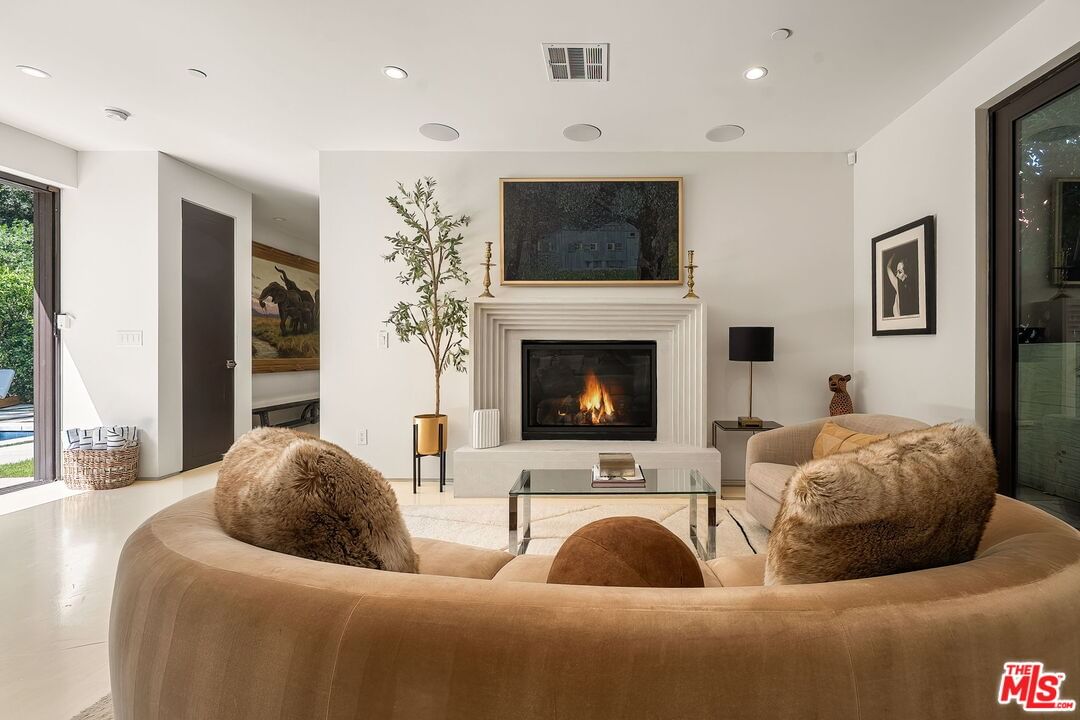 Laurel Canyon photo 11