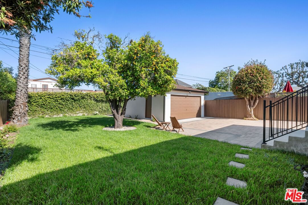 Hillcrest photo 34
