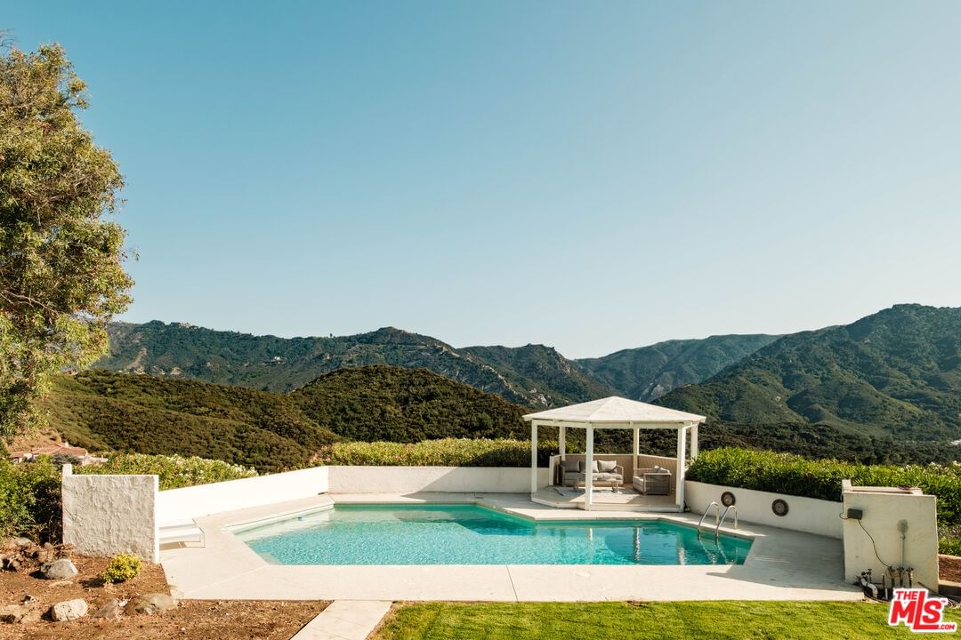 Mulholland photo 25