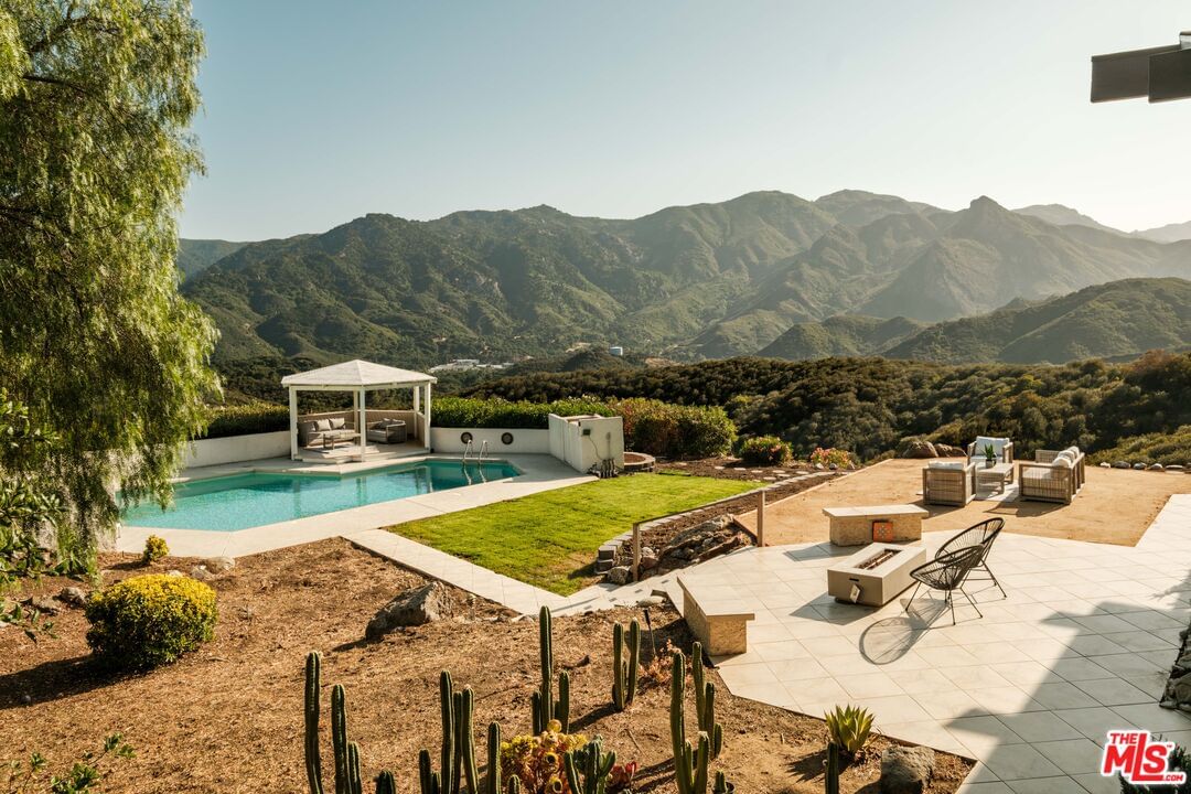 Mulholland photo 28