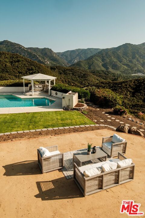 Mulholland photo 30