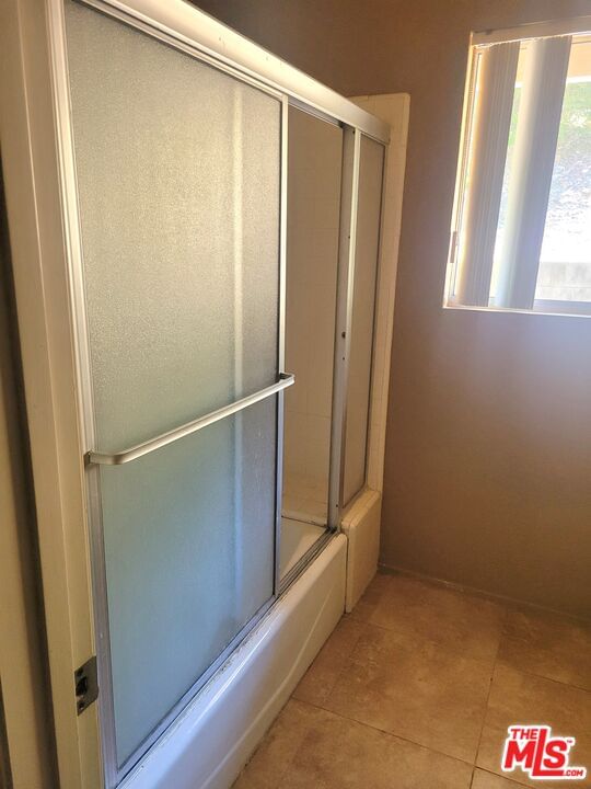 Fairway Knolls photo 20