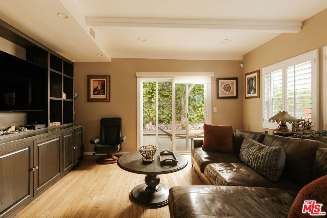 Queenridge photo 11