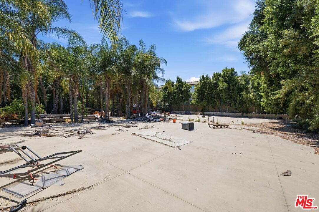 Encino photo 10