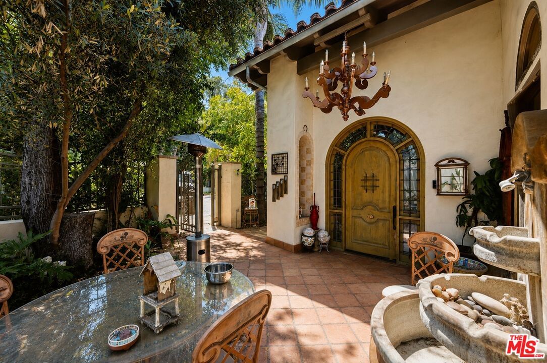 Encino photo 15