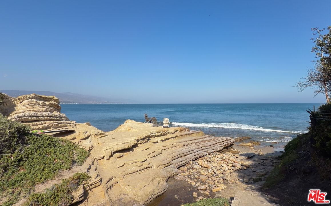 Dume photo 18