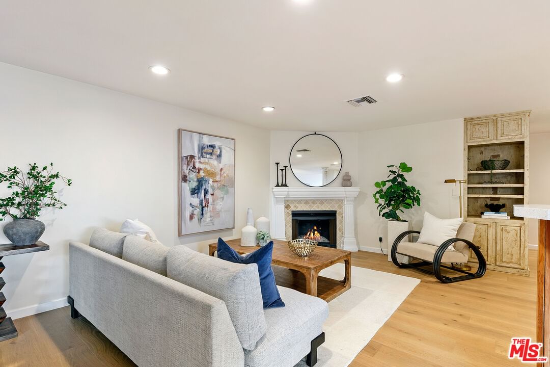 Cottontail Lane photo 9