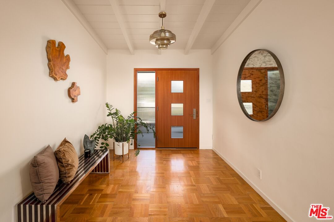 Avenue 57 photo 10