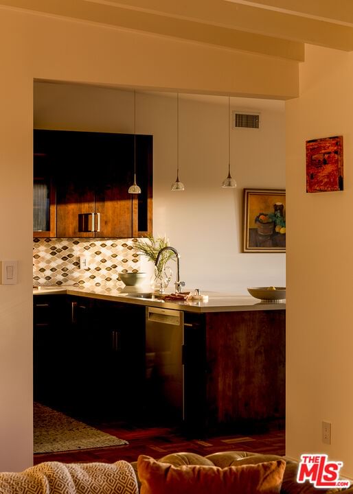 Avenue 57 photo 18