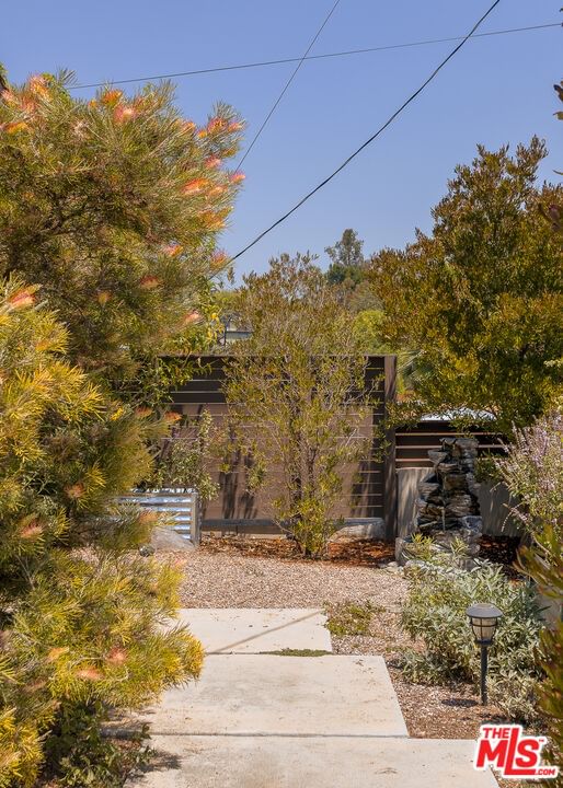 Avenue 57 photo 3