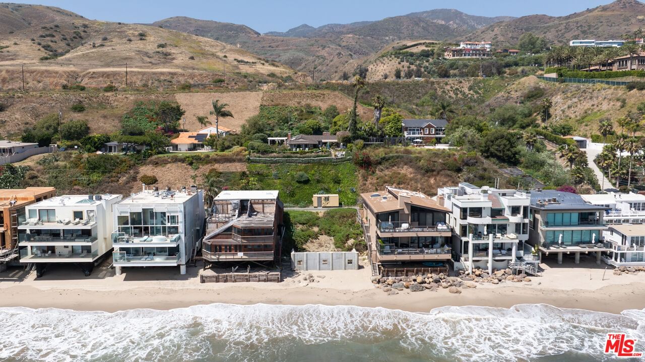 Malibu photo 3