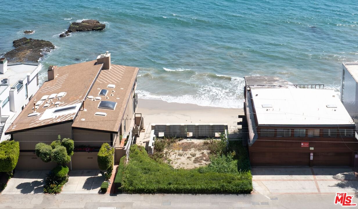 Malibu photo 6