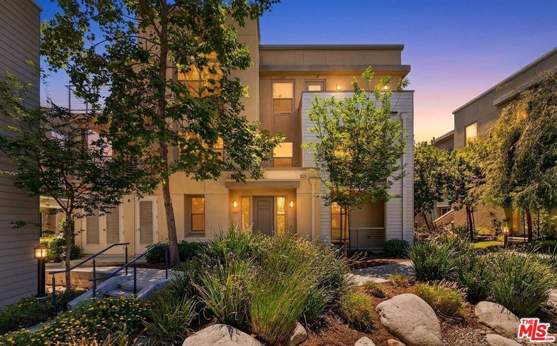 656 Colorado Cir