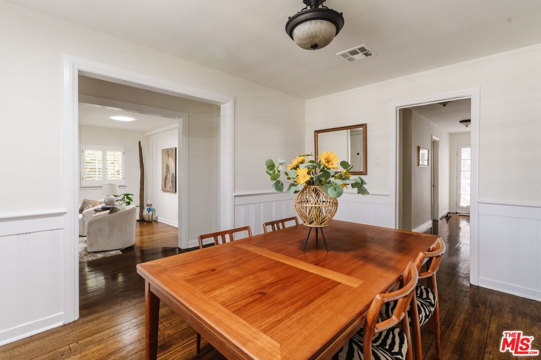 Crescent Heights photo 19