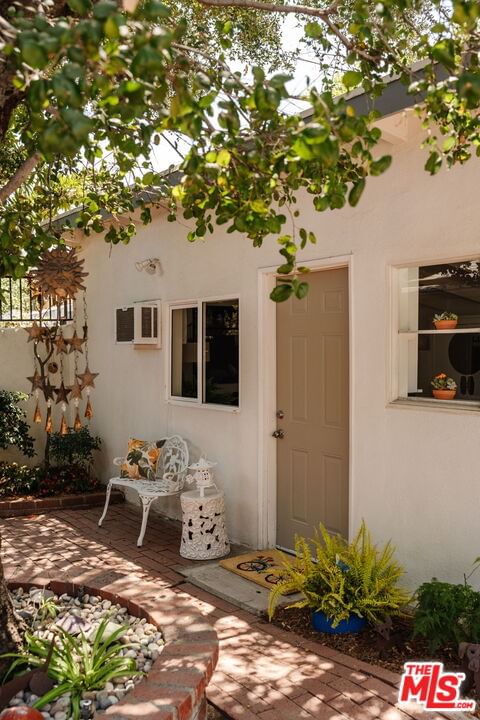 Crescent Heights photo 42