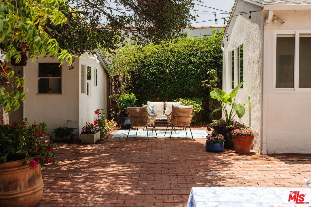Crescent Heights photo 48