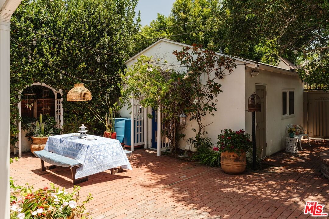 Crescent Heights photo 53