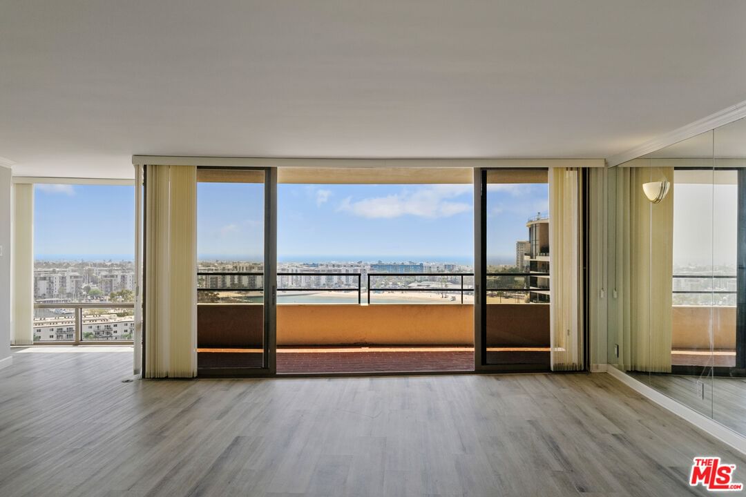 Marina City photo 17
