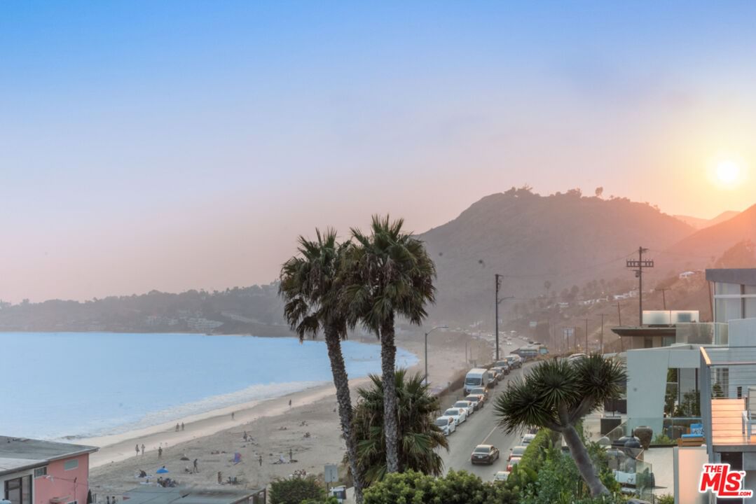 Malibu photo 21