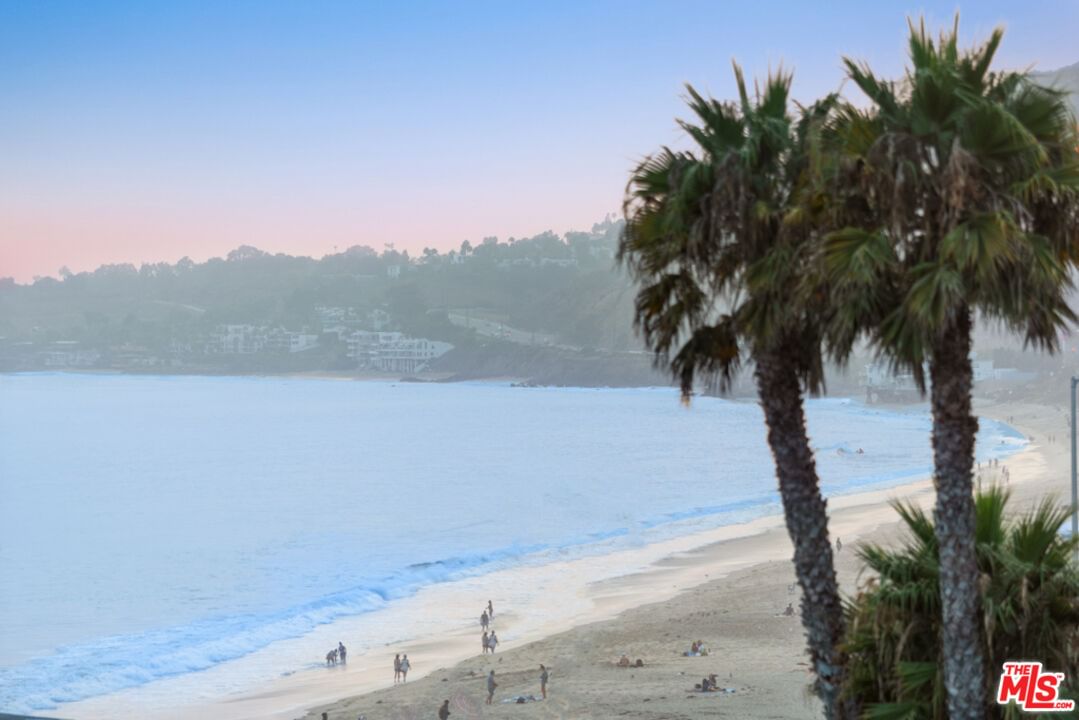 Malibu photo 23