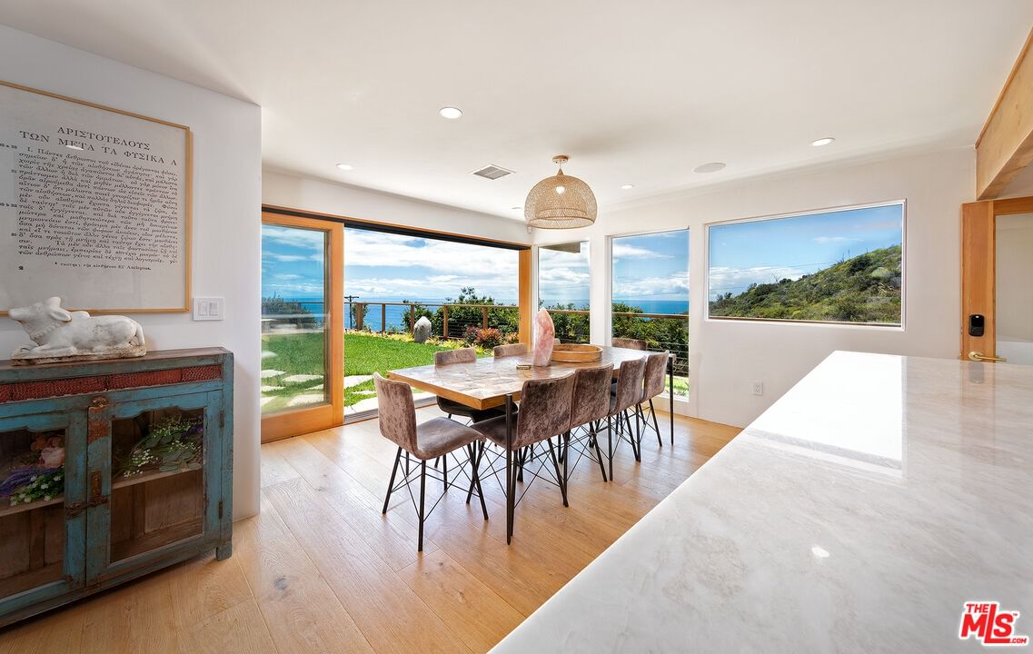 Rockpoint photo 16