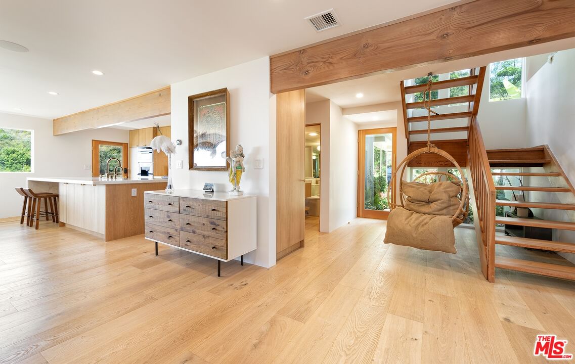 Rockpoint photo 20