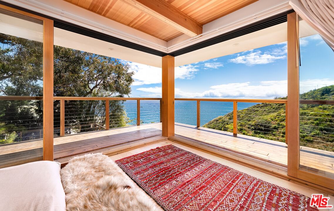 Rockpoint photo 35