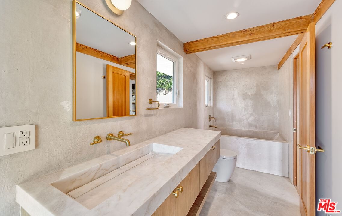 Rockpoint photo 56