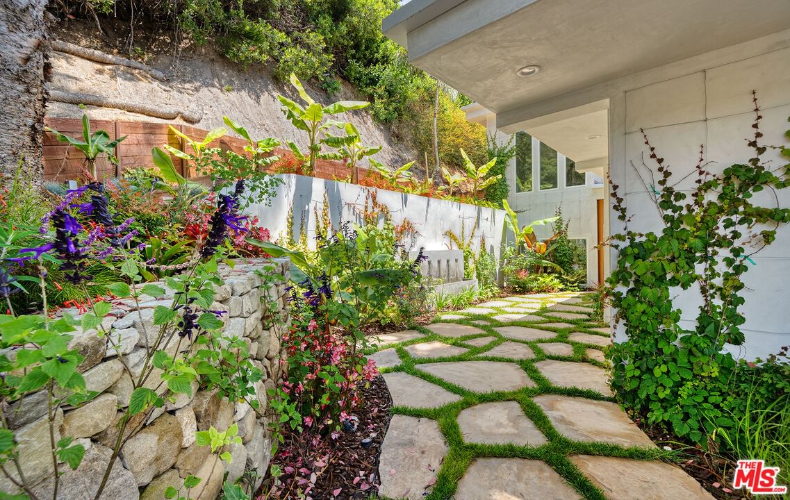 Rockpoint photo 66