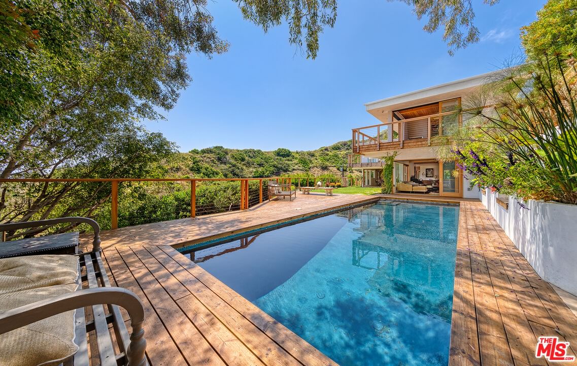 Rockpoint photo 72