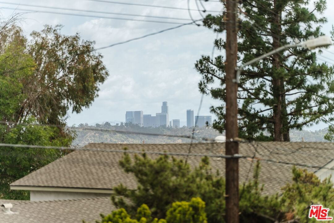 Lawndale photo 43