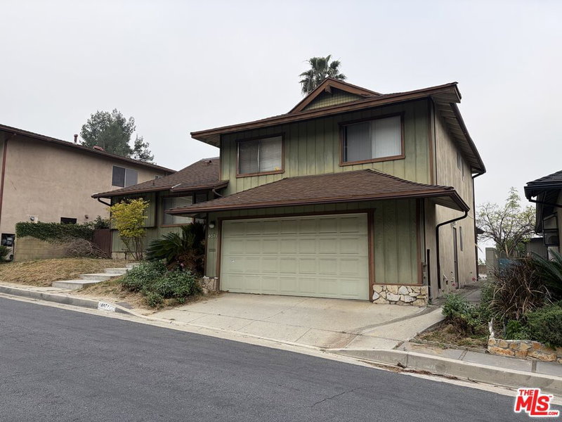 4071 Tropico Way