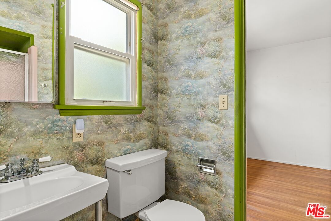 Oak Crest photo 13