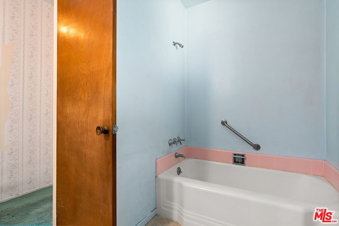 Oak Crest photo 19