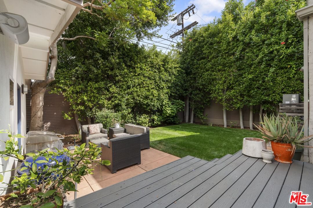 Cloverdale photo 40
