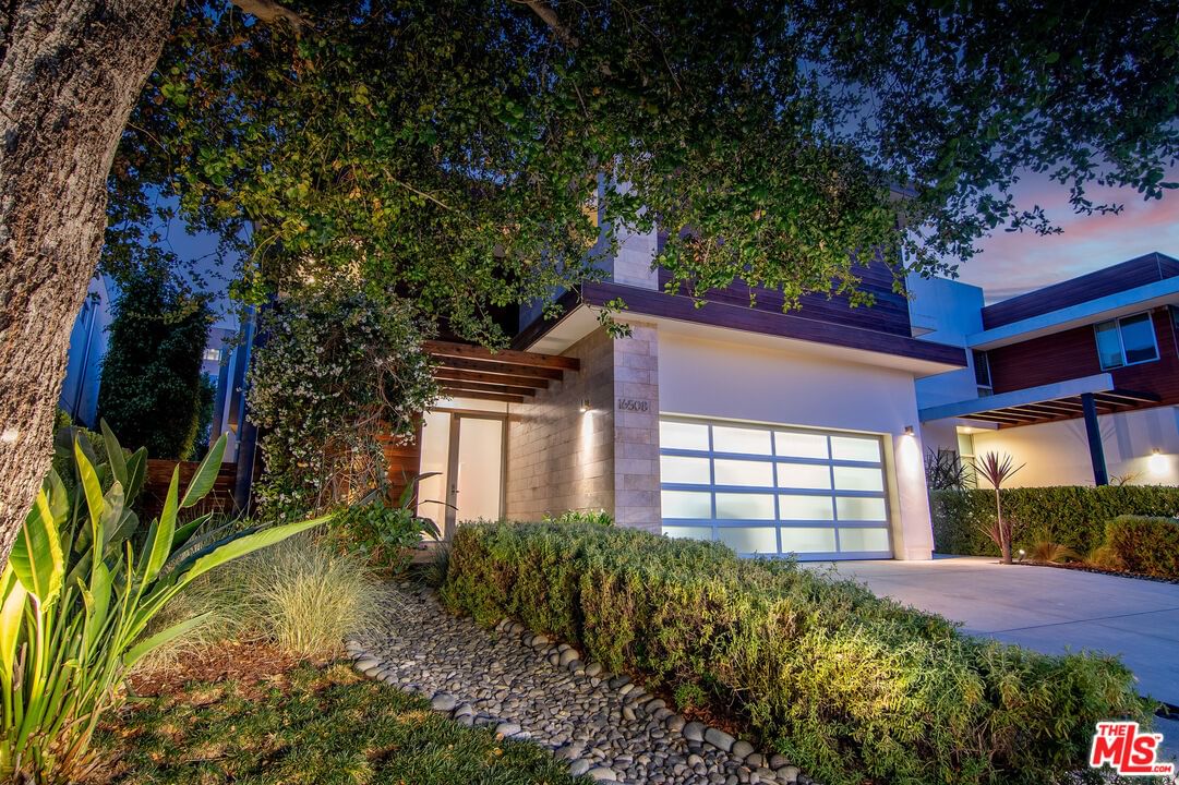 Moorpark photo 55