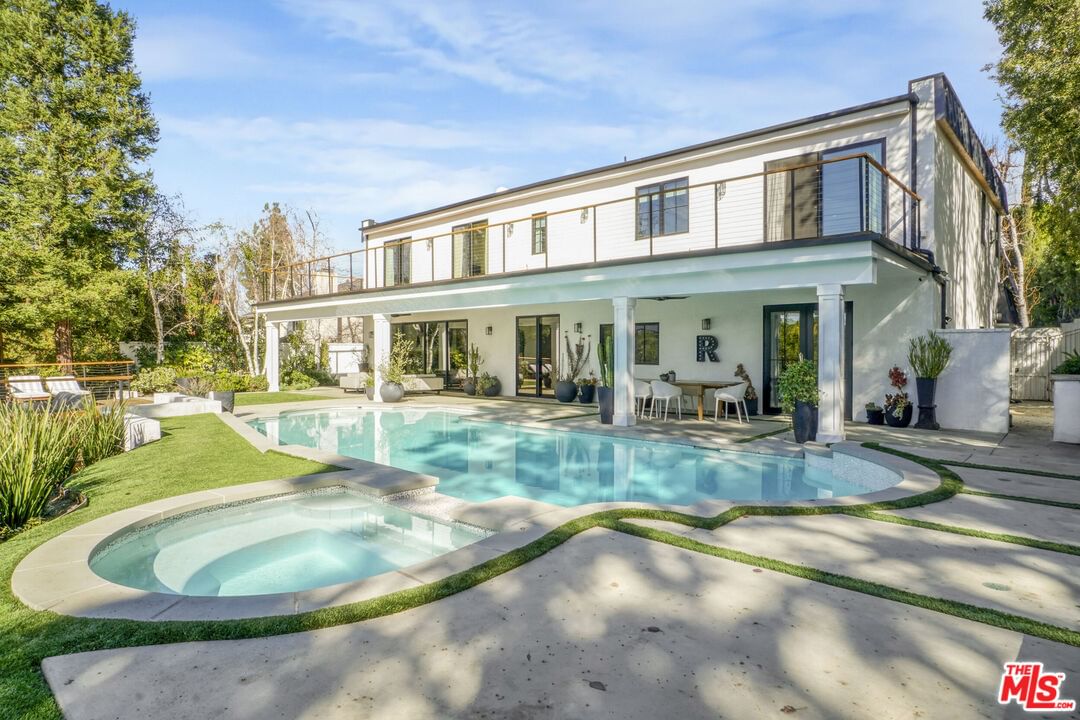 Lake Encino photo 21