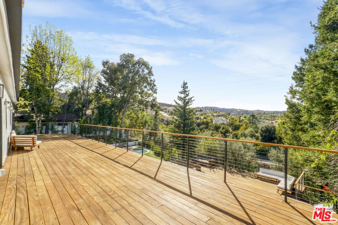 Lake Encino photo 28