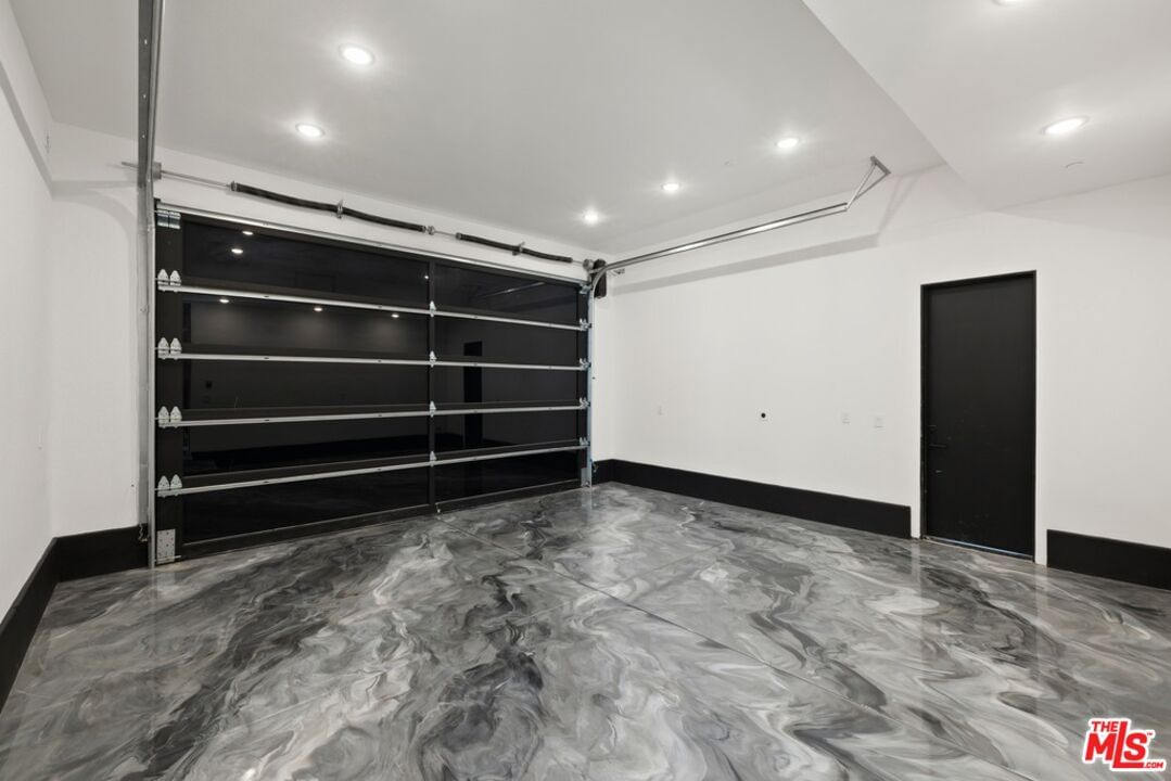 Greenbriar photo 40