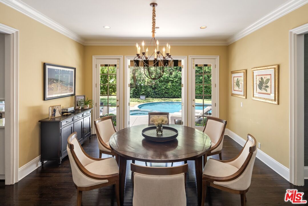 Encino photo 11