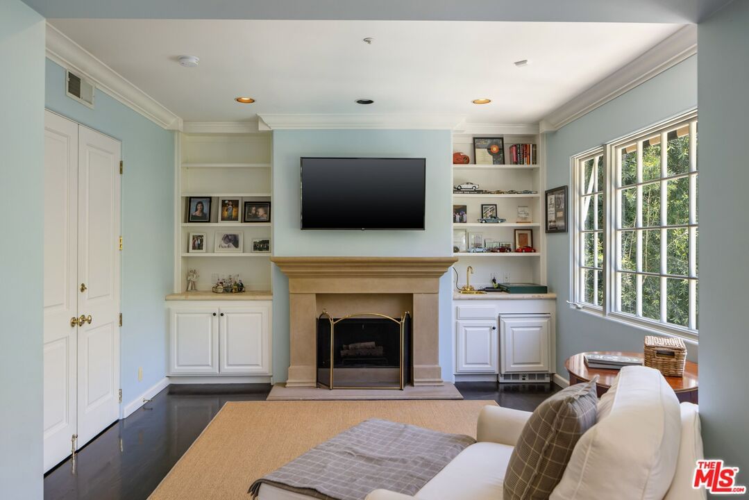 Encino photo 20