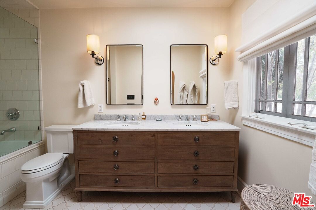 Superba photo 45
