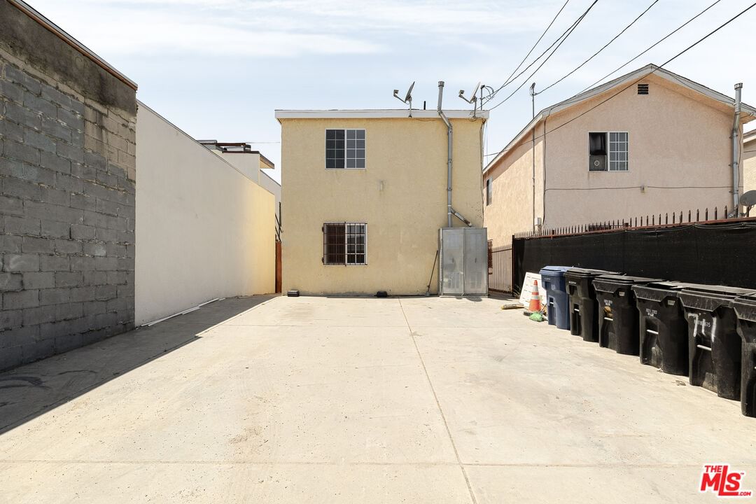 Main photo 36