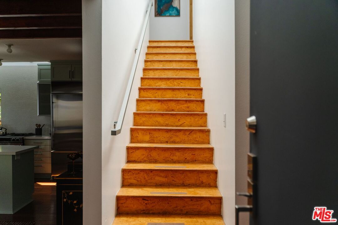 Hollyridge photo 14