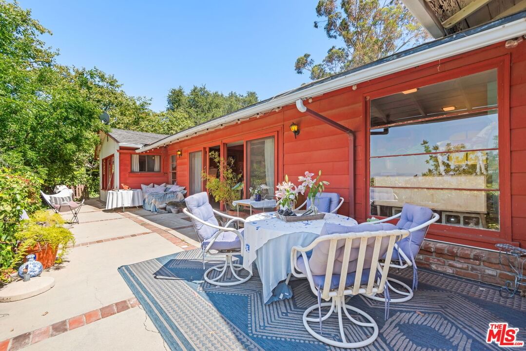 Mulholland photo 33
